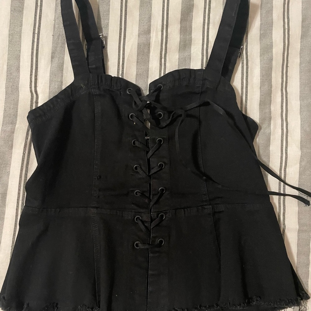 Forever 21 lace up top size M like new